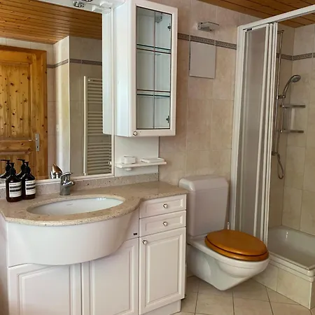 La Du Bisse Bed and Breakfast